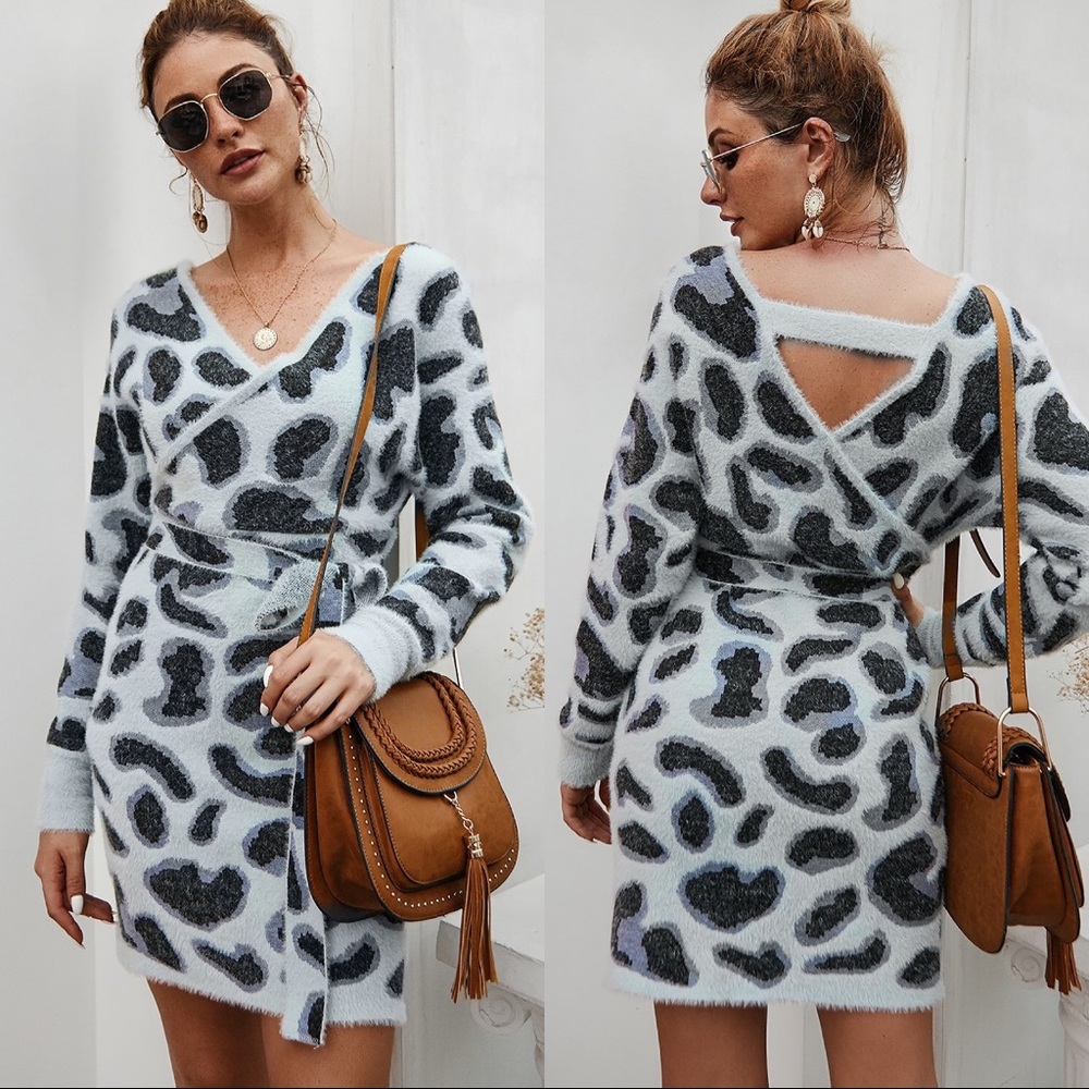 🆕🔥Leopard V Neck Tie Belt Sweater Dress Gray